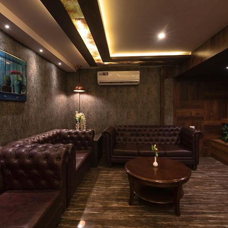 Hotel Monarch International Bangalore Exterior foto